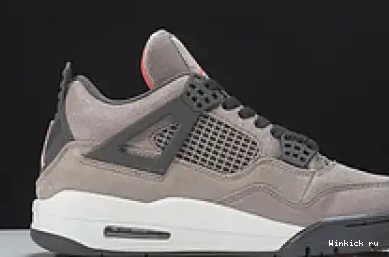 JORDAN AIR RETRO 